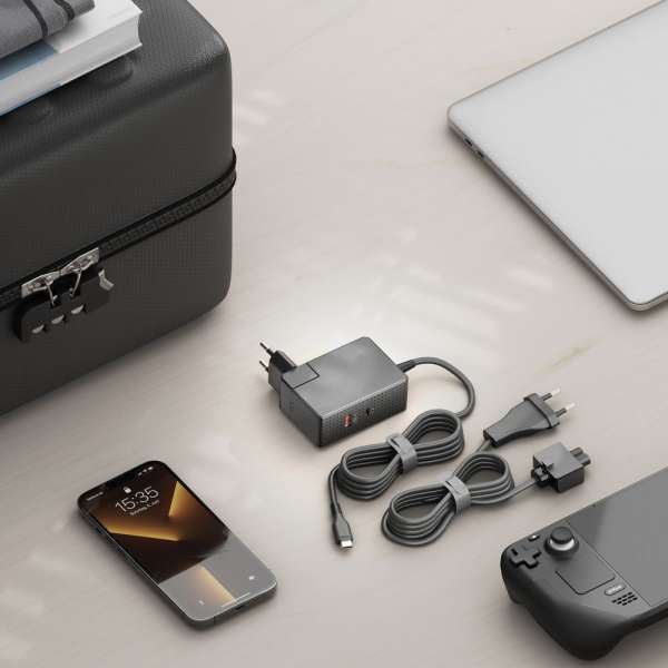 Vuelogic - USB-C & USB-A GaN Ladegerät - 3-Port - 100W PD - schwarz