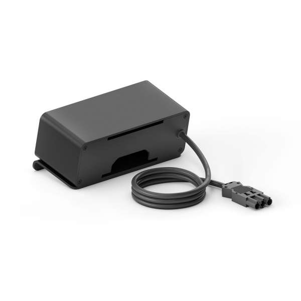 mediahub2 - 7 -Slot, freistehend, On-Table Design - schwarzes Gehäuse und mattschwarze Module. 2 Steckdosen + 65W PD-Modul + 1 Leerplatz. Buchse - DE. Stecker - Wieland GST18